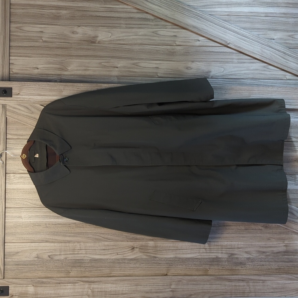 Koration Olive Green Trenchcoat with Plaid Lining and Zipper for Lining Size 46R